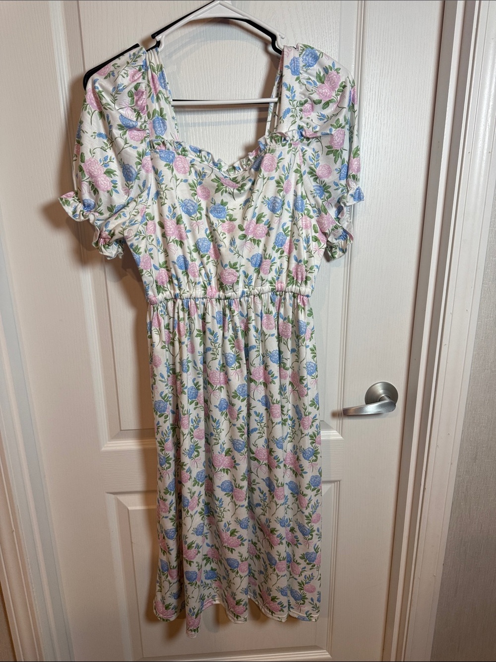 Floral Puff-Sleeve Midi Dress in Pink & Blue